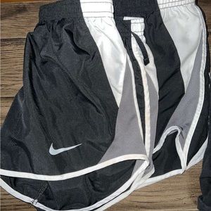 2 pairs of Nike shorts